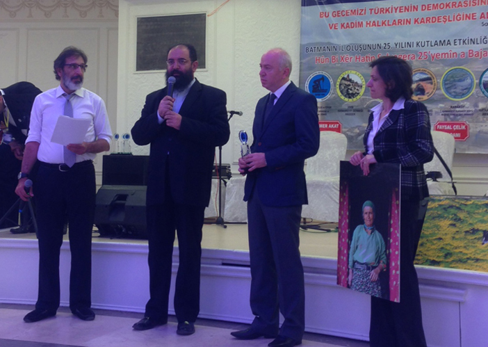 Ժողովուրդներու բարեկամ Սերովբեանին գնահատանք