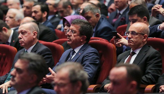 Hükümet kendi yarattığı sonuçlarla kavga ediyor