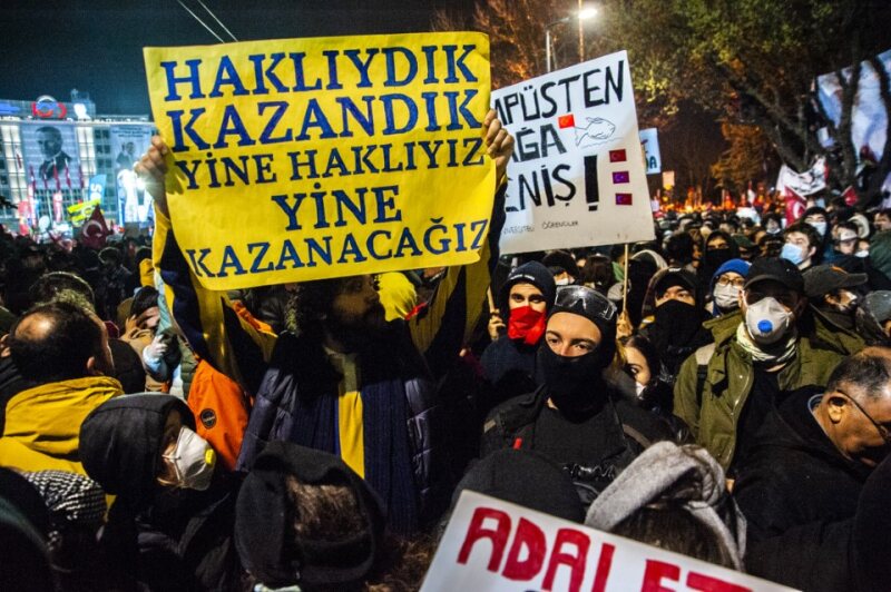 Համաժողովրդական ցոյցեր անարդարութեան դէմ