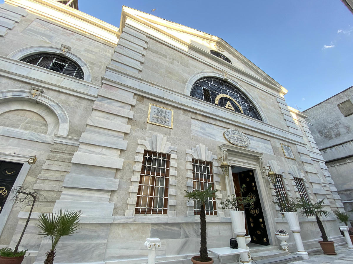 Beyoğlu Üç Horan Vakfı’nın eski başkanı Simon Çekem’den açıklama