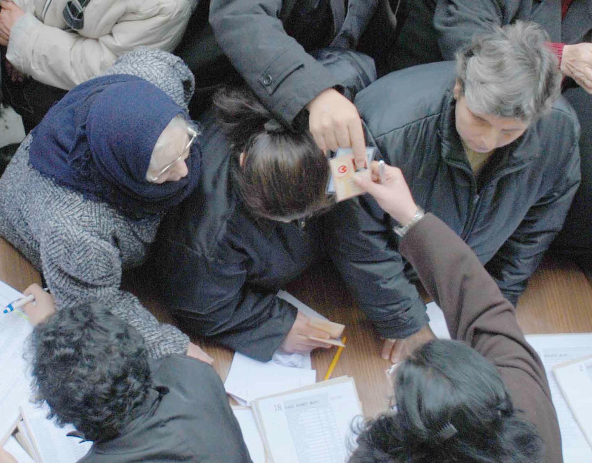 Yeni seçim yönetmeliği ne getiriyor?