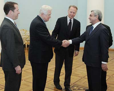 ABD heyetinden Yerevan’a kritik ziyaret  