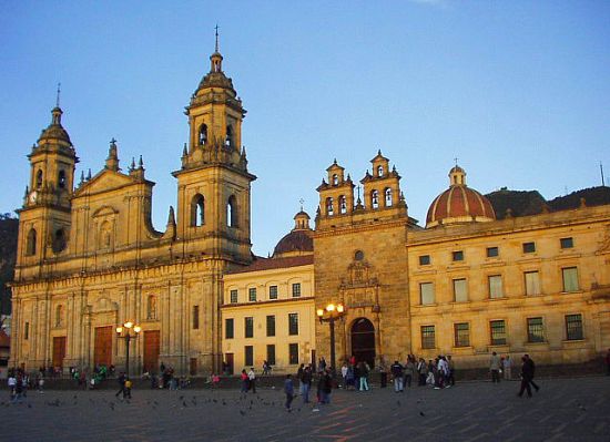 Bogotá’da nerede gezilir, kalınır, neler yenir...