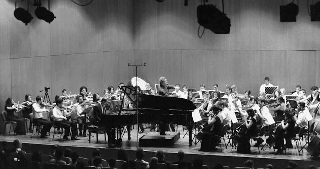 Türkiyeli ve Ermenistanlı müzisyenler Beethoven’da birlik oldu  