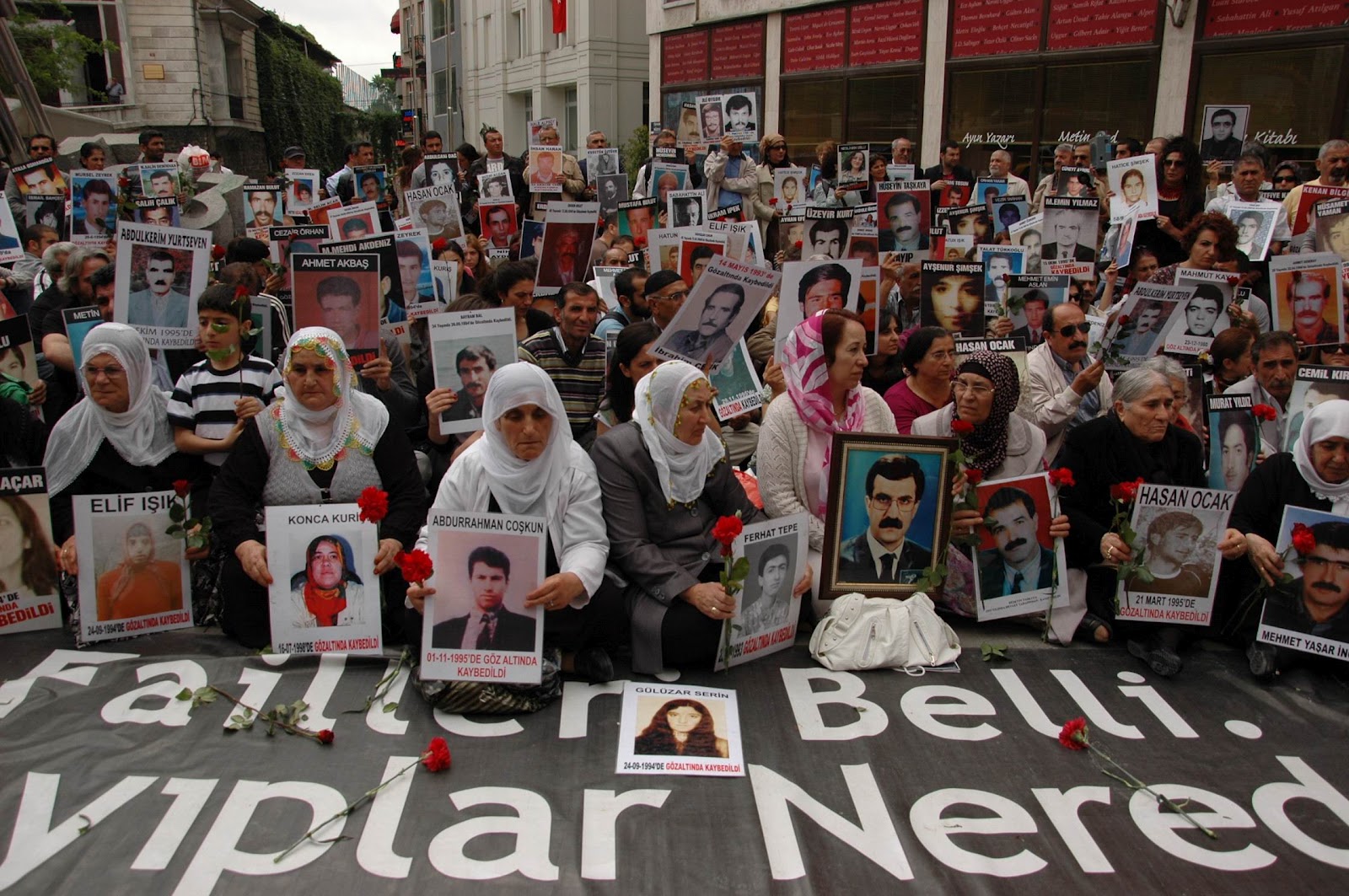 Şiddeti daha önce yaşamamışım