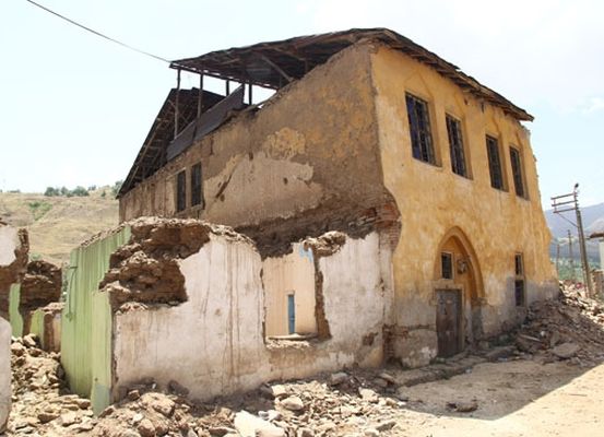 TOKİ’ye göre Muş’taki evler Ermenilere ait değil