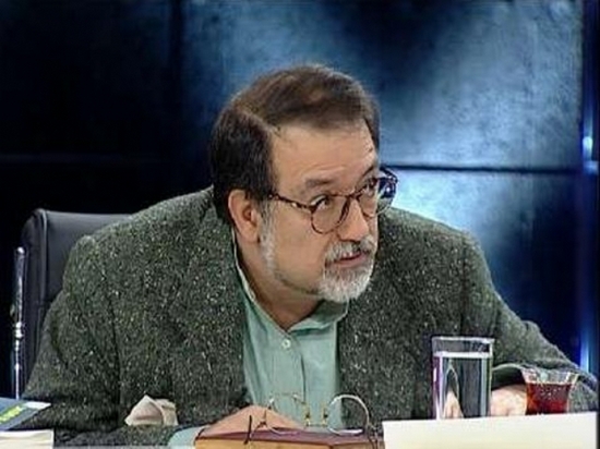 Bir şarkıdan bile nefret edenlerle nasıl olacak bu işler Abidin?