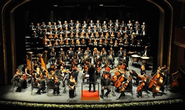 ‘Requiem’ ve ‘Stabat Mater’ art arda