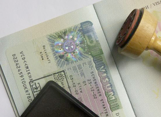 Ermensitan ile AB arasındaki vize rejimi gevşetiliyor