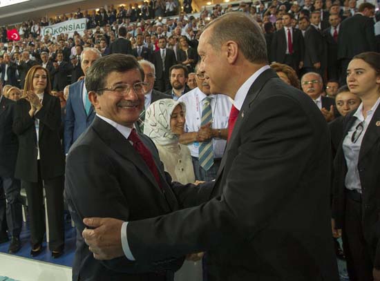 Kongrede &quot;veda değil, başlangıç&quot;