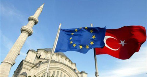 Özdemir: 'Türkiye inandırıcılığını yitirdi'