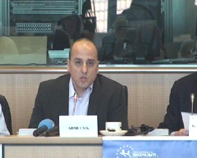 Ahmet Şık Avrupa Parlamentosu'nda konuştu