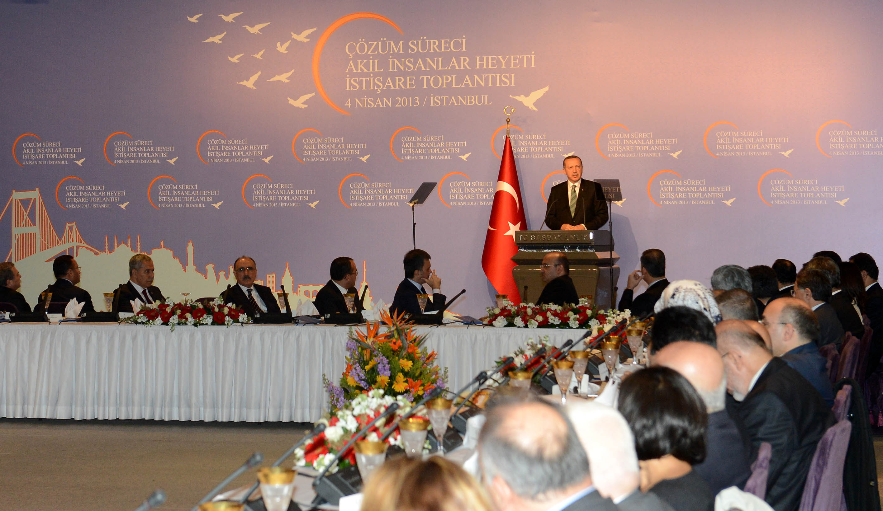 Akil İnsanlar yola koyuldu