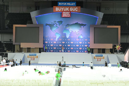 AKP'de kongre günü 