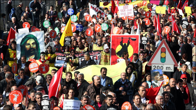 Alevi açılımı yalan oldu  