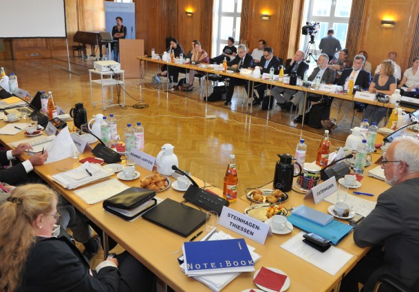 Almanya hükümeti sünnet tasarsını açıkladı