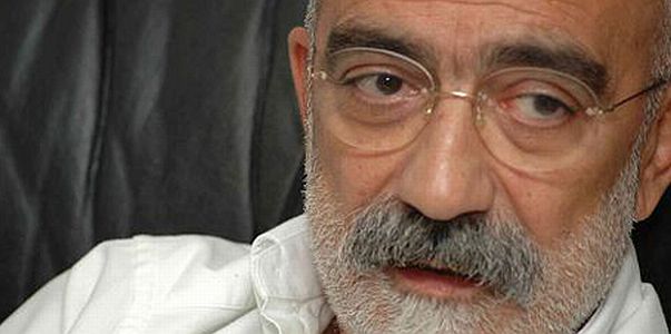Başbakan Ahmet Altan'a bir tazminat davası daha açtı