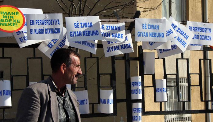 Avrupa’dan anadilde savunma örnekleri