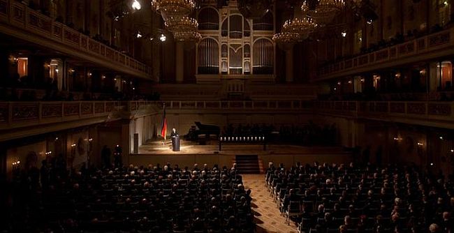 Almanya'da medeniyet dersi