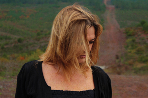 Birsen Tezer’den dingin bir müzikalite