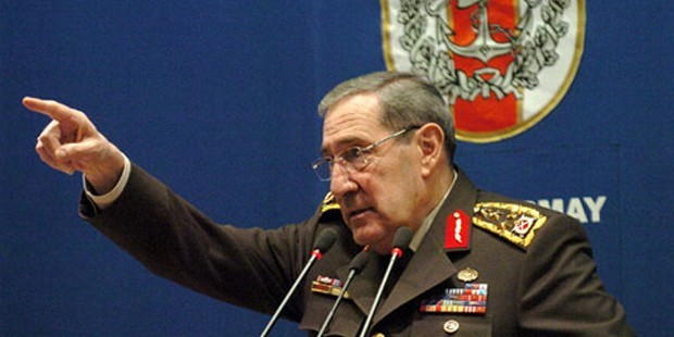 Büyükanıt: 27 Nisan bildirisi e-muhtıra değil, Başbakan şahit  