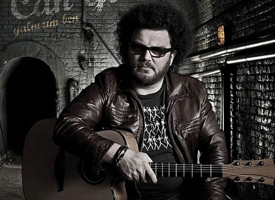 ‘Yeri doldurulamayan bir yalnızlık sancısı yaşıyoruz’