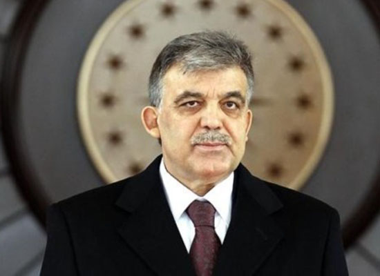 Gül: Süryaniler azınlık değil Türk toplumunun parçası