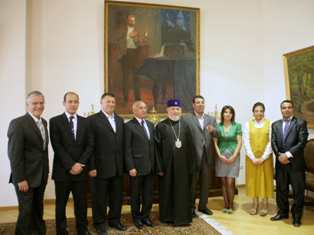 Dünya Ermenileri Gatoğigosu Mısırlı aydınlarla bir araya geldi