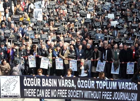 Yargı paketleri yetmiyor, TCK/TMK Değişmeli