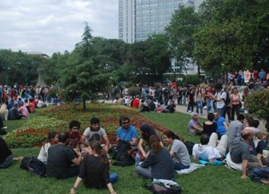 Gençlere önem verme şovu