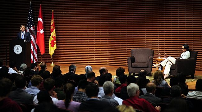 Abdullah Gül: ''Yerevan'a giderek doğru şeyi yaptım&quot;