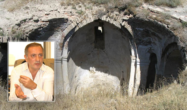 ‘Manastırı seve seve veririm’  