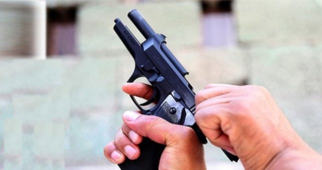 Gedikpaşa Kilisesi önünde havaya ateş açıldı