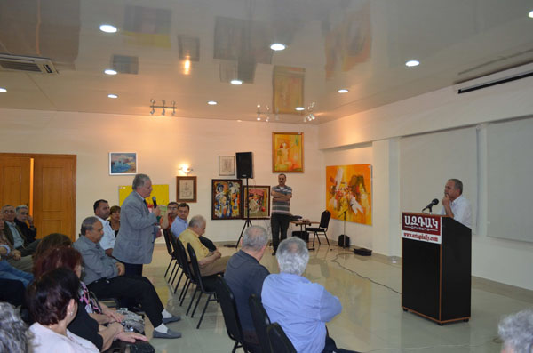 &quot;Birbirini tanıyarak bütün bariyerleri aşmak mümkün.&quot; 