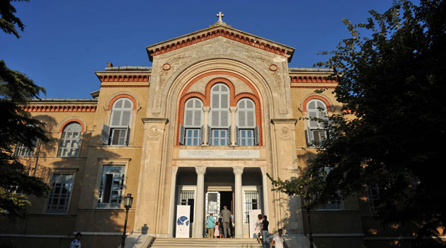 Başbakan talimatı verdi, Heybeliada ruhban okulu için formül aranıyor