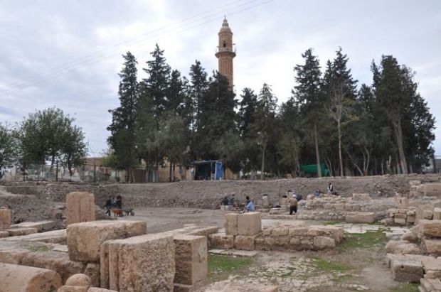 Milli Gazete dinler arası diyalogu eleştireyim derken…  