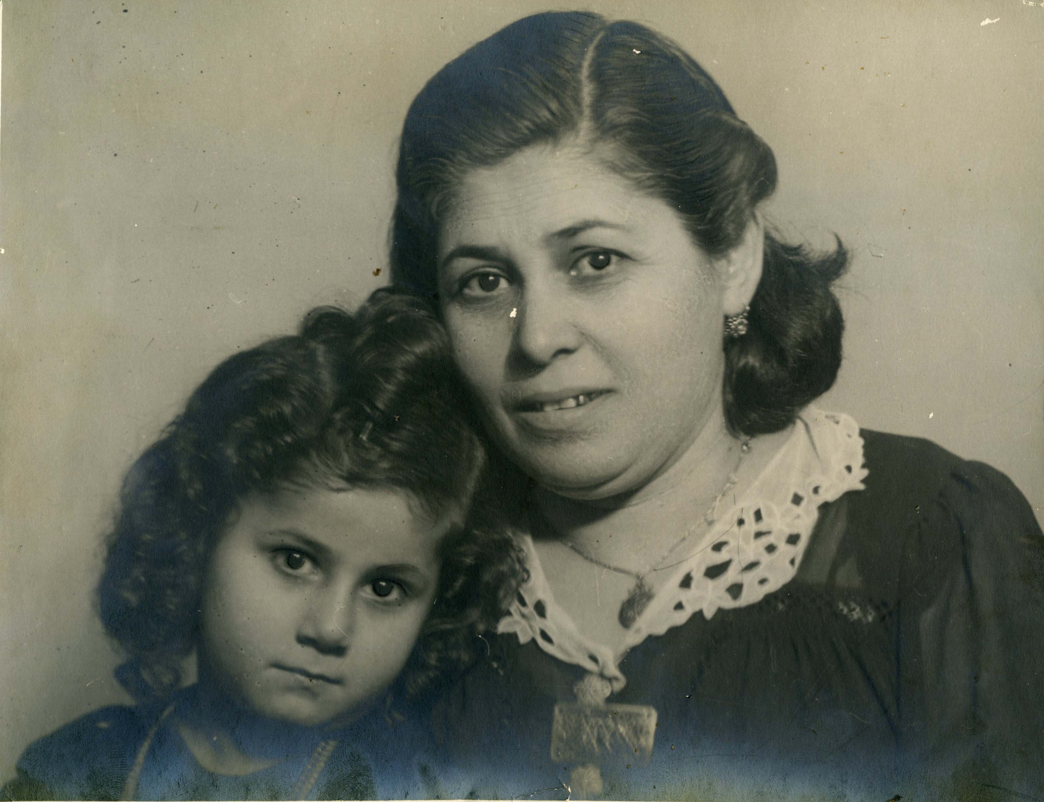 Liceli Doktor Saadet’in Torunu Pelin’im ben