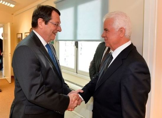 Kıbrıs müzakerelerinde hava güneşli