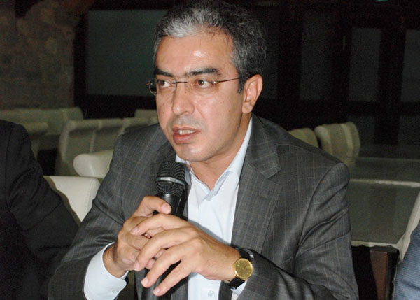 Eski hukukla yeni anayasa olmaz  