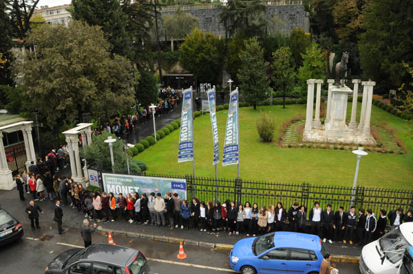 Sabancı Müzesi'ndeki Monet sergisine yoğun ilgi devam ediyor