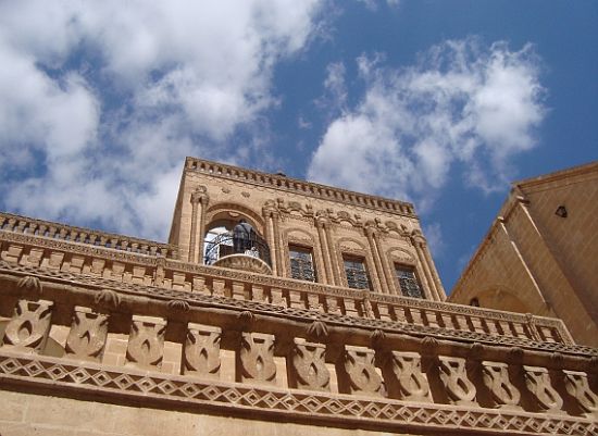 Mor Gabriel manastırı için imza kampanyası