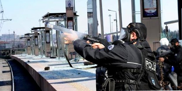 Vali Mutlu: 'Meydanda değil evinde rahatsızlandı'