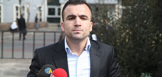Oktay Ekşi ve Çevik Bir hakkında suç duyurusu