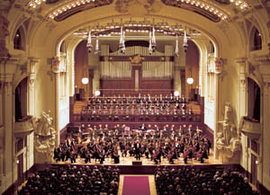 Klasik müziğin duvarlarından taş kaçırmak