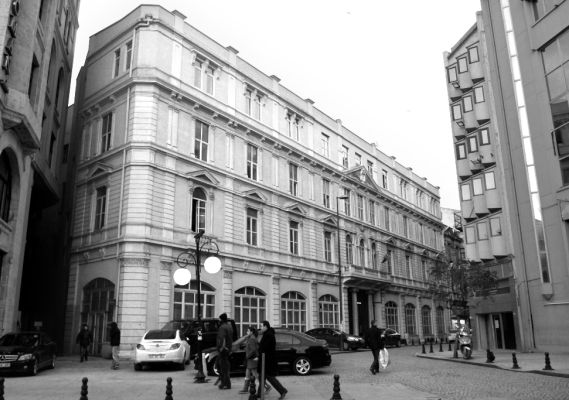 Patrikhane’den Sanasaryan için bir ‘tedbir davası’ daha