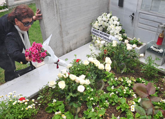 Sevag mezarı başında anıldı