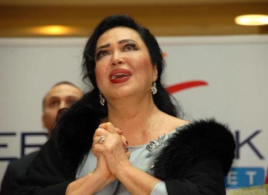 Türkan Şoray’dan barış çağrısı