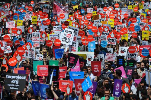 2012’de ihtimaller, riskler, beklentiler ve fırsatlar