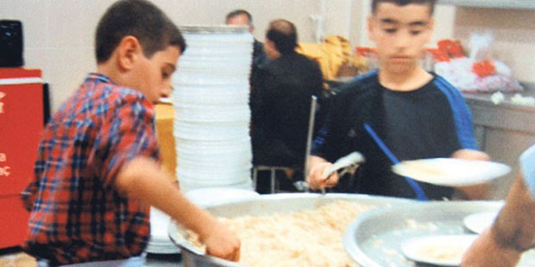 'Vanlı depremzede çocuklar çalıştırılıyor'