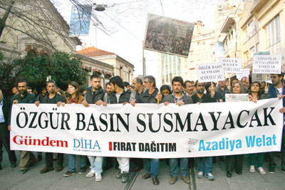 Özgür Gündem kapatılma kararı kaldırıldı